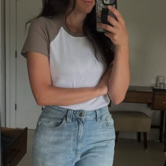 Hollister Raglan Baby Tee Set Pink & Heather Gray & White with Taupe Sleeves - Picture 7 of 9